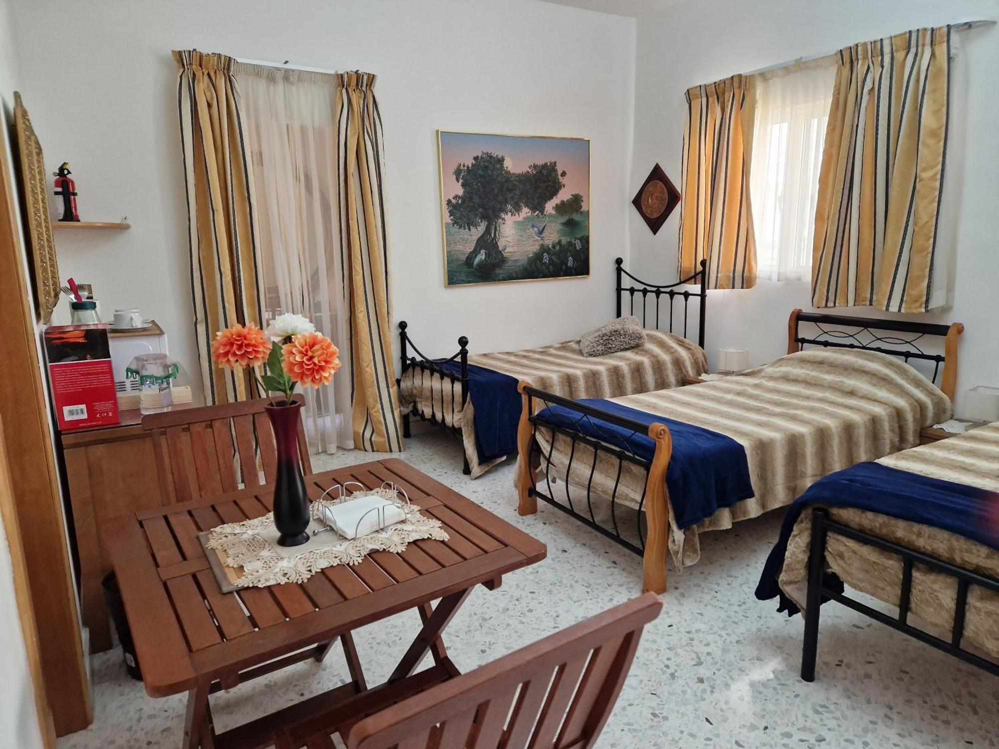 Saracini'S Homestay Attard Bagian luar foto