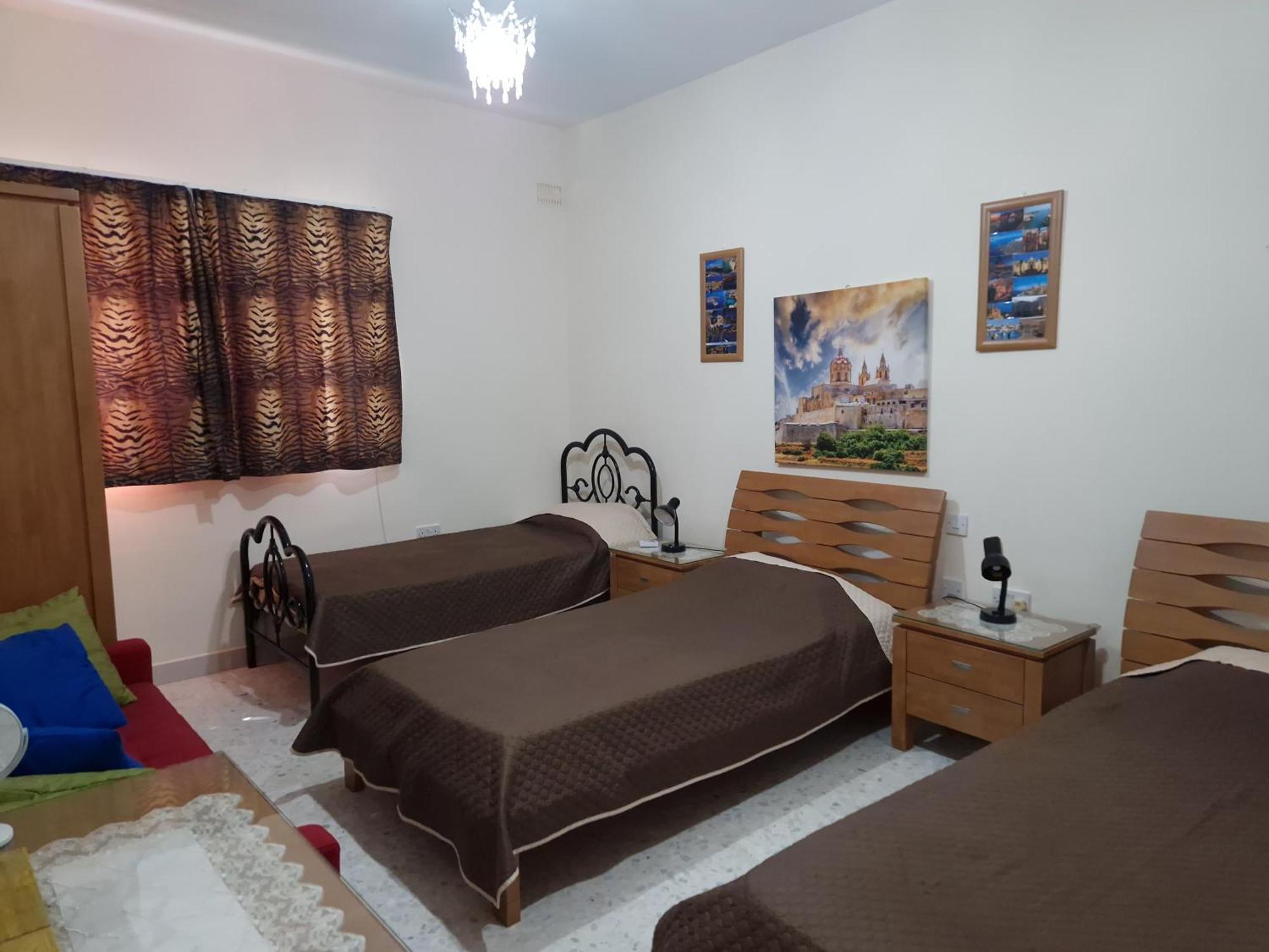 Saracini'S Homestay Attard Bagian luar foto