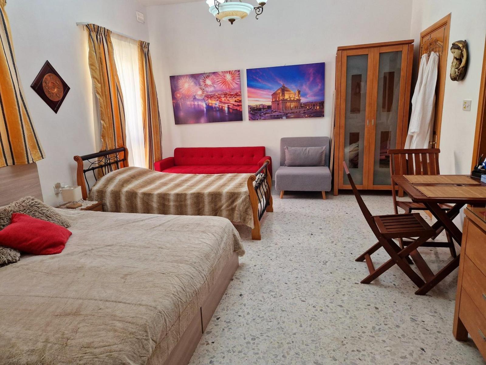 Saracini'S Homestay Attard Bagian luar foto