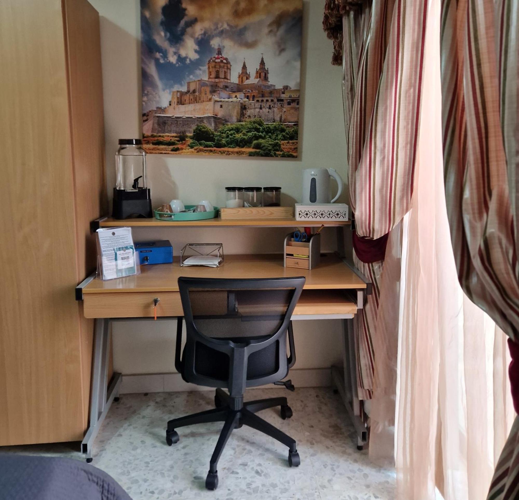 Saracini'S Homestay Attard Bagian luar foto